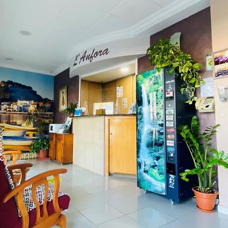 Hostal L'Anfora Denia Exterior foto