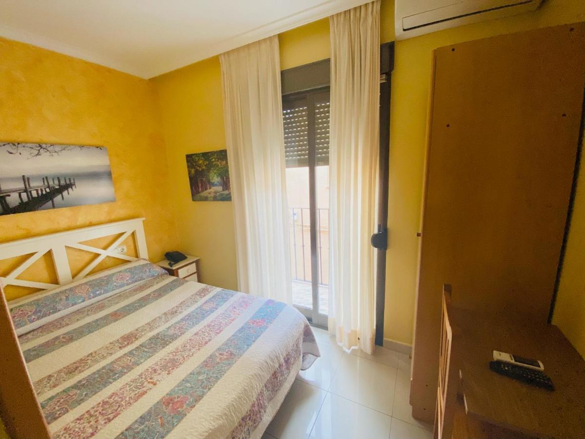 Hostal L'Anfora Denia Exterior foto