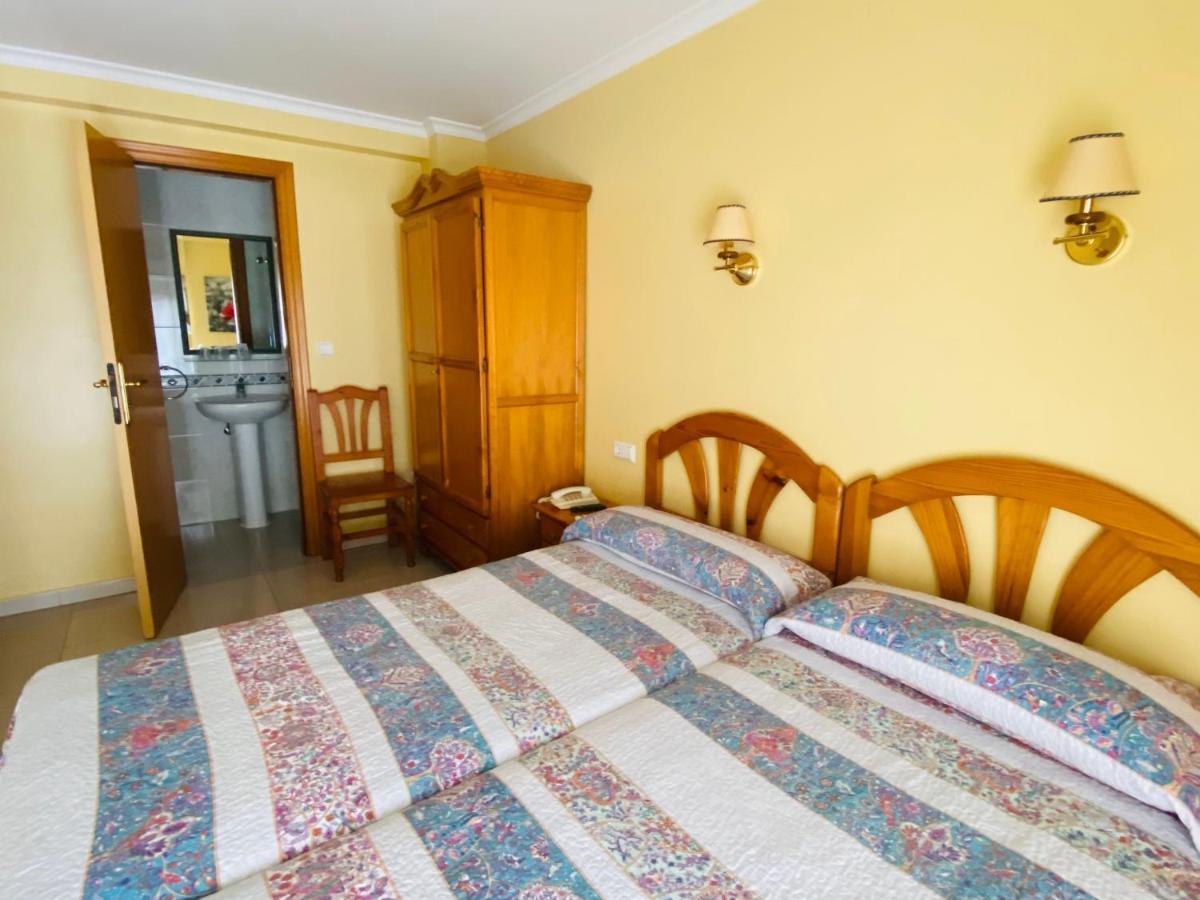 Hostal L'Anfora Denia Exterior foto